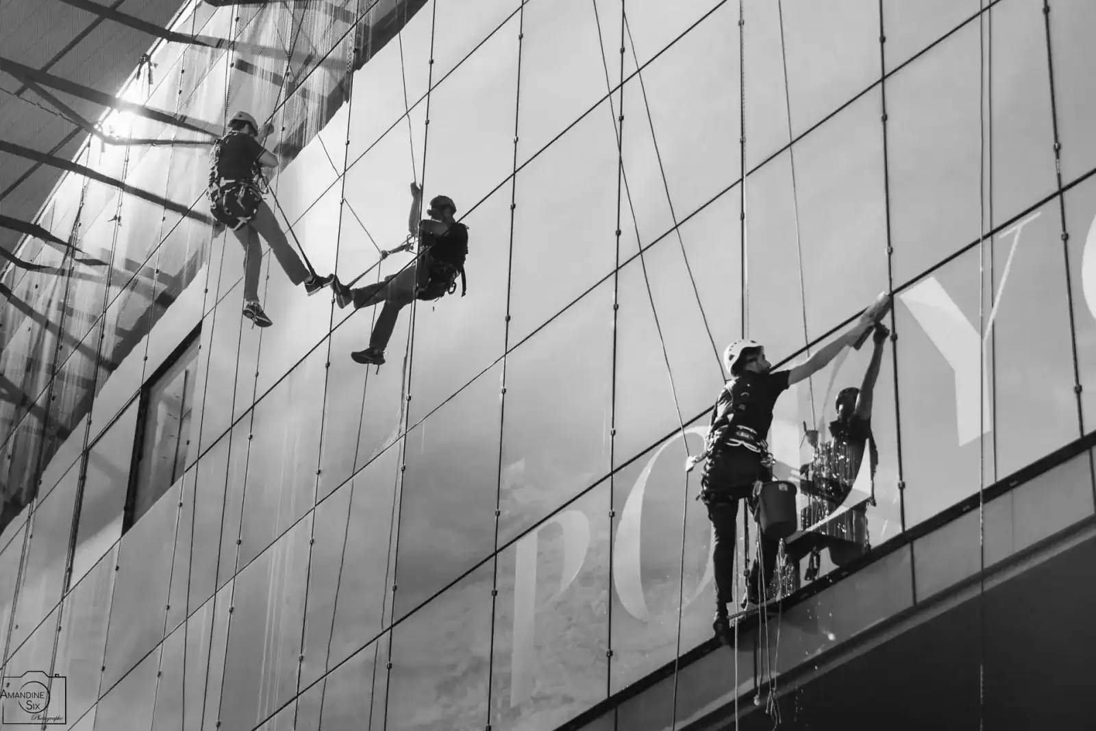 Nettoyage Vitres du Polygone de Beziers - Photo 3