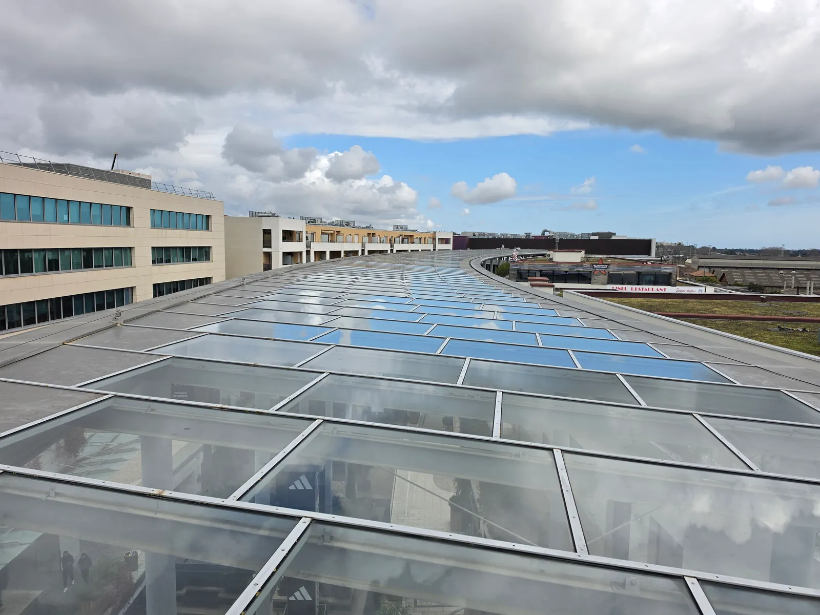 Nettoyage de la Verriere du Polygone de Beziers - Photo 4