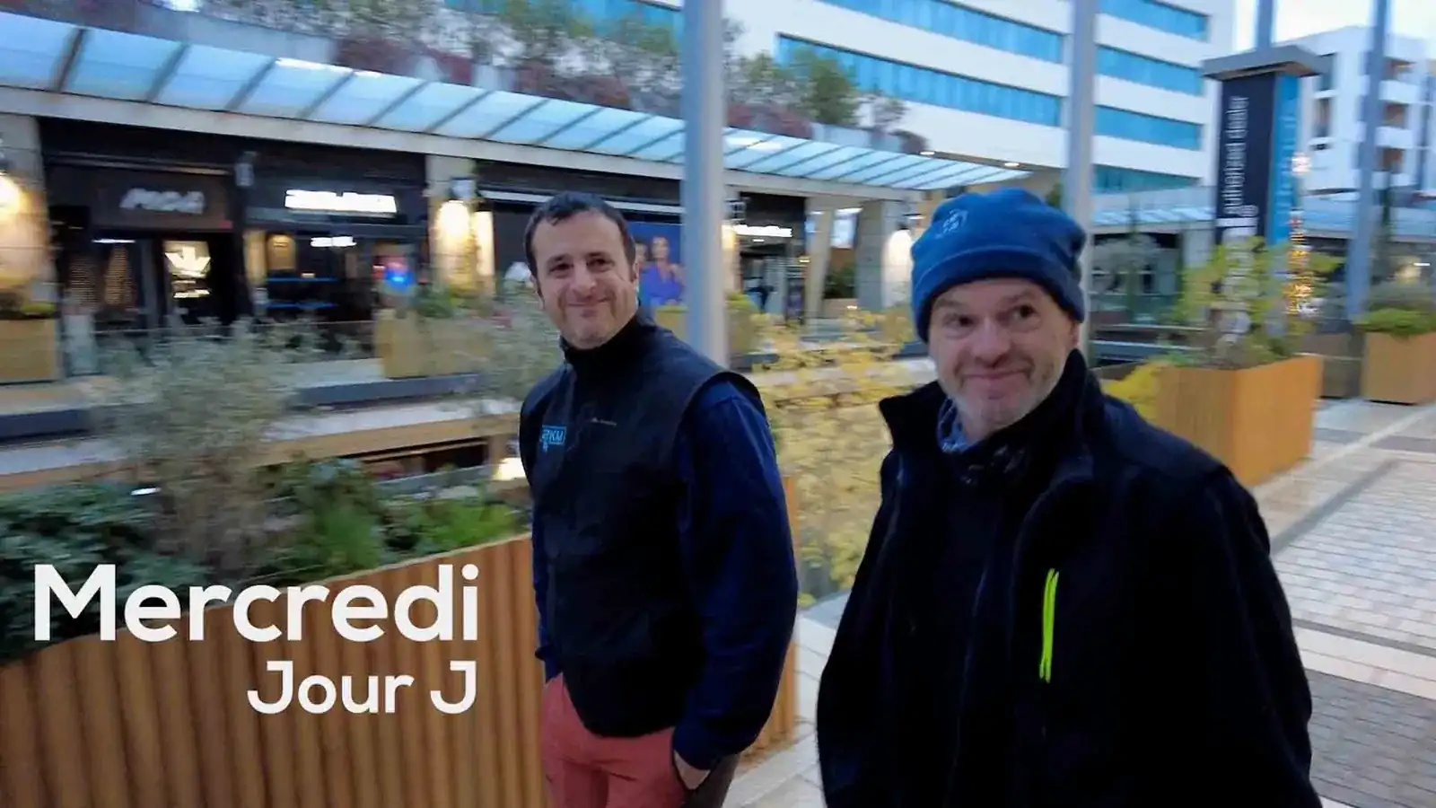 Équipe de cordistes 2KM en tenue événementielle