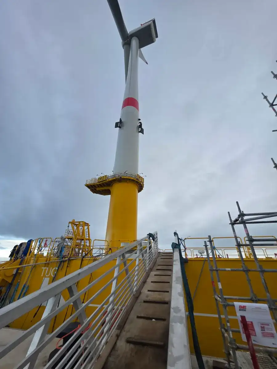 Intervention sur mât éolienne