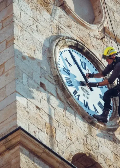 intervention horloge eglise en hauteur